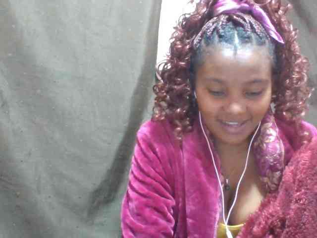 NoeLah webcam