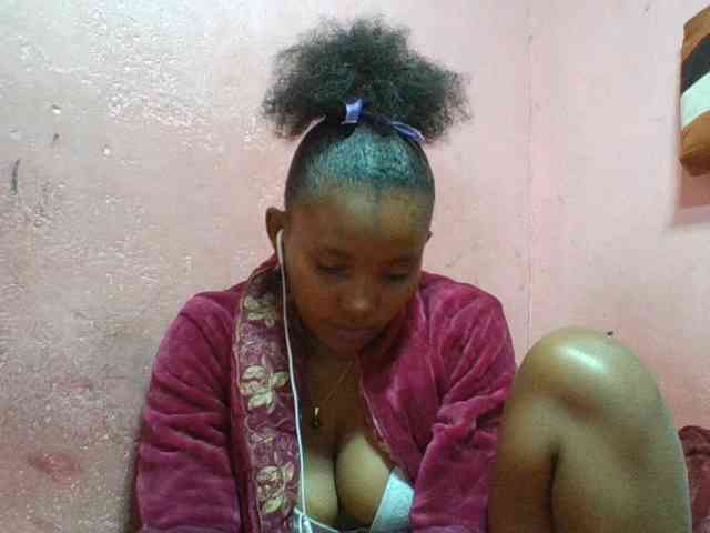 NoeLah webcam