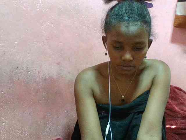 NoeLah webcam
