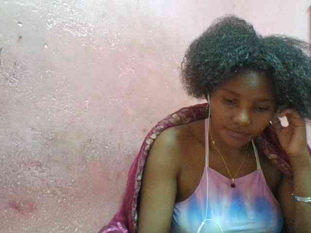 NoeLah webcam