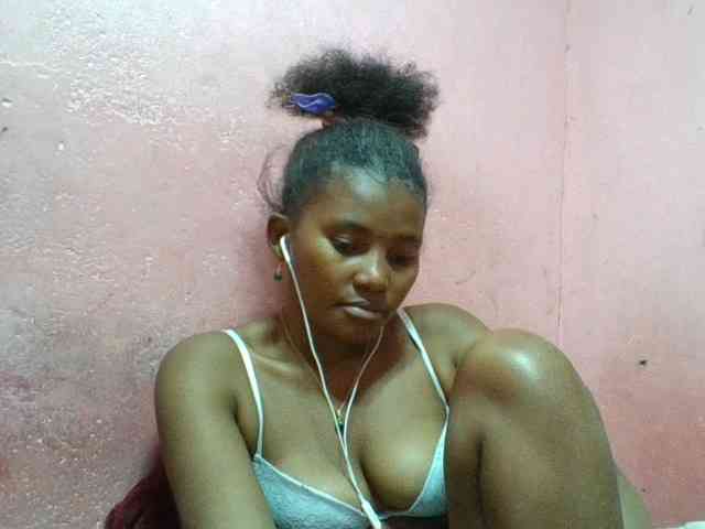 NoeLah webcam