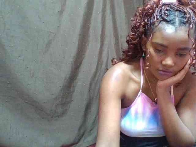 NoeLah webcam