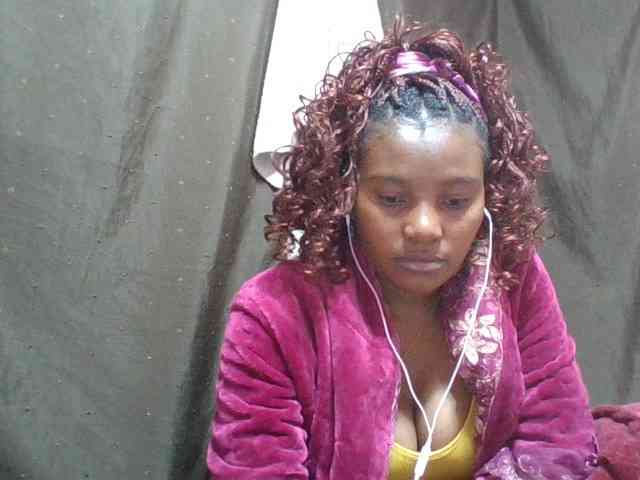 NoeLah webcam