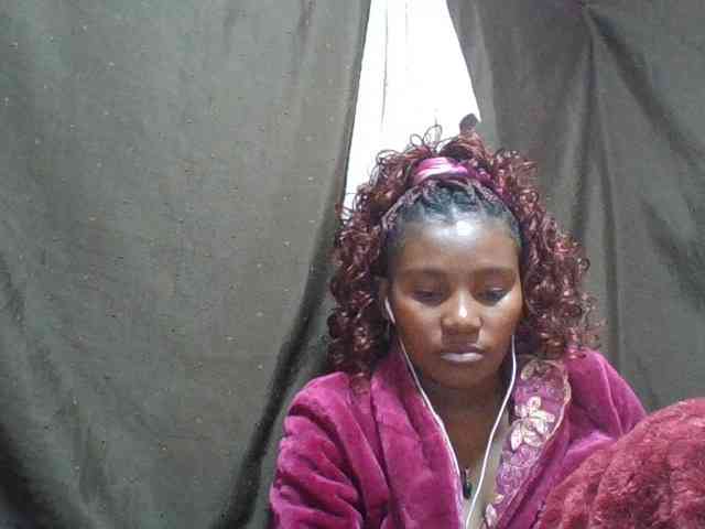 NoeLah webcam
