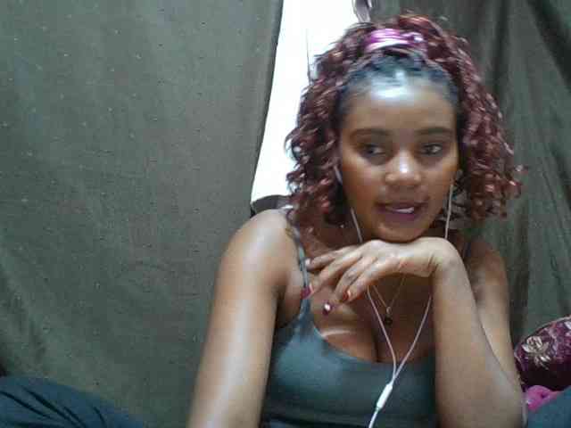 NoeLah webcam