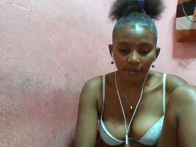 NoeLah webcam