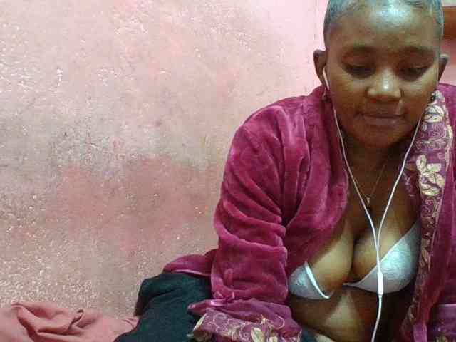 NoeLah webcam