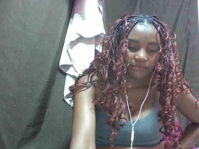 NoeLah webcam