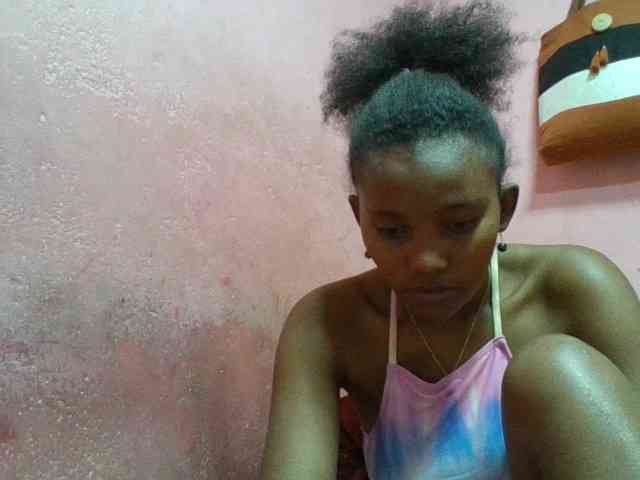 NoeLah webcam