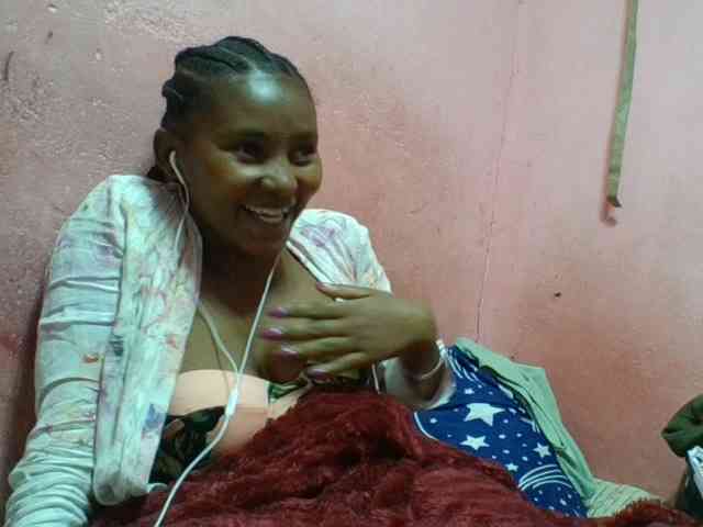 NoeLah webcam