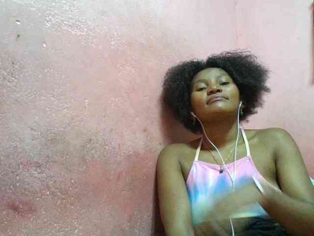 NoeLah webcam