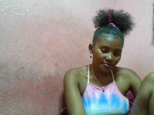 NoeLah webcam