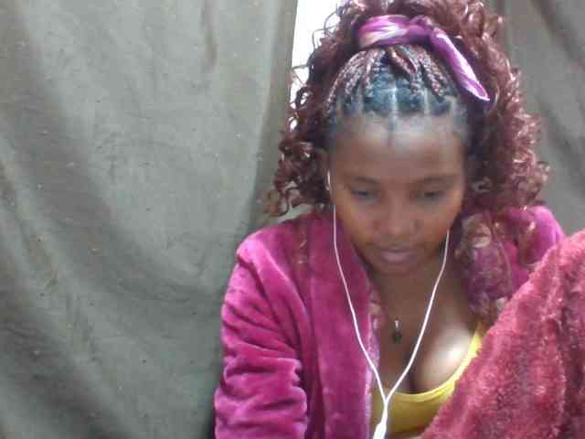 NoeLah webcam
