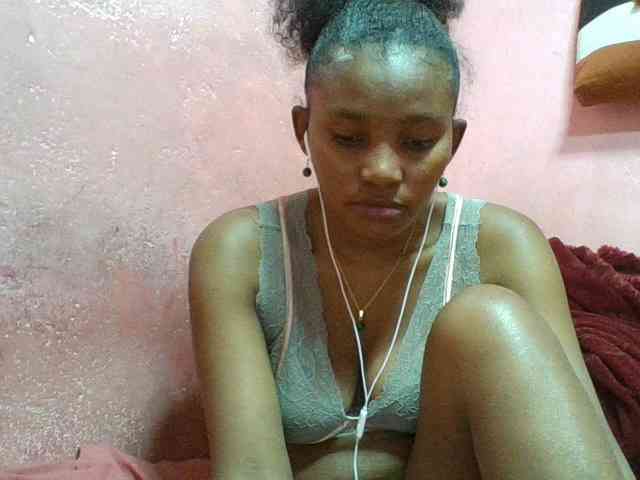 NoeLah webcam