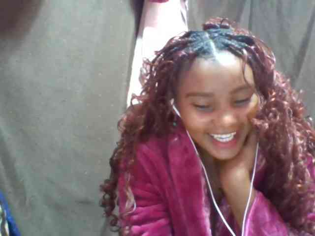 NoeLah webcam