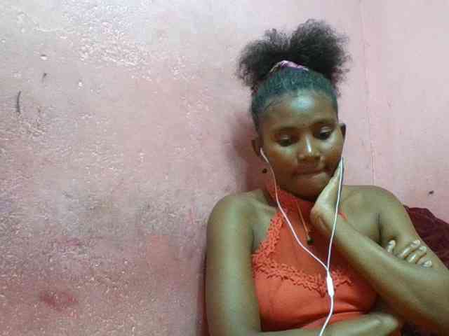 NoeLah webcam