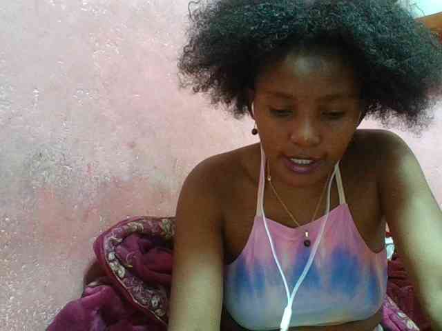 NoeLah webcam