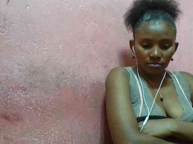 NoeLah webcam