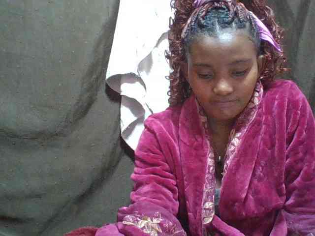 NoeLah webcam