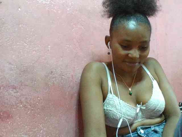 NoeLah webcam