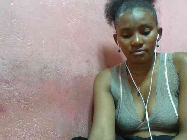 NoeLah webcam