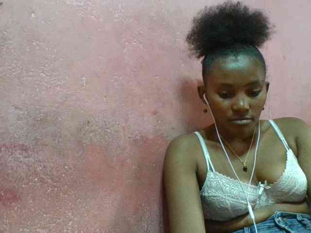 NoeLah webcam