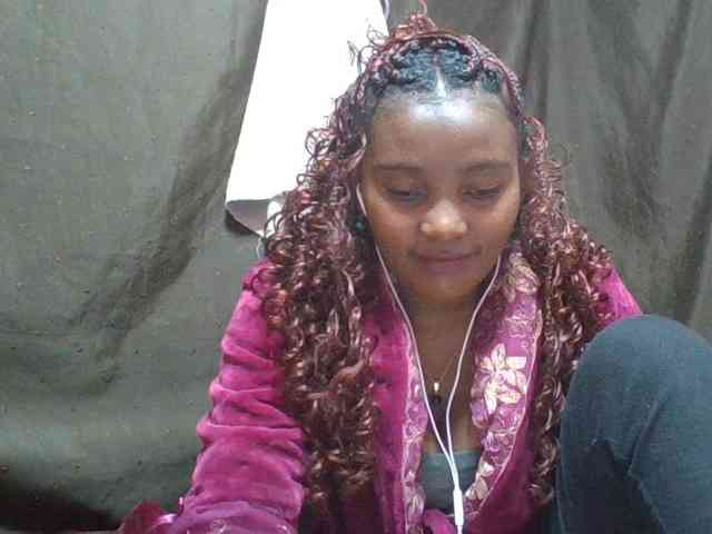 NoeLah webcam