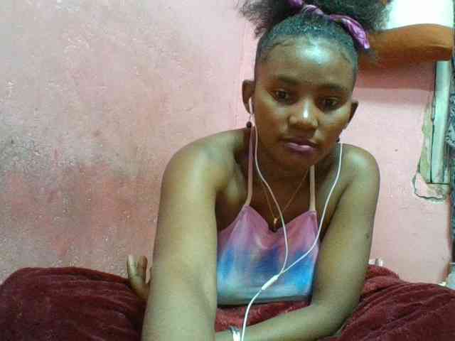 NoeLah webcam