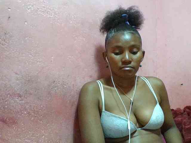 NoeLah webcam
