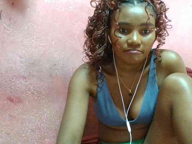 NoeLah webcam