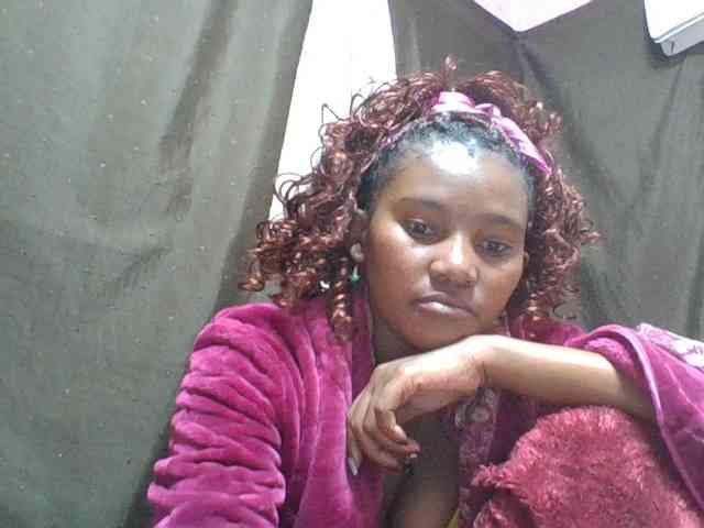 NoeLah webcam