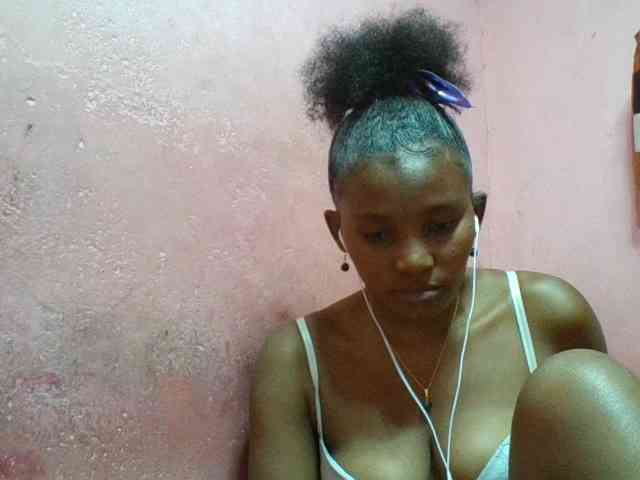 NoeLah webcam