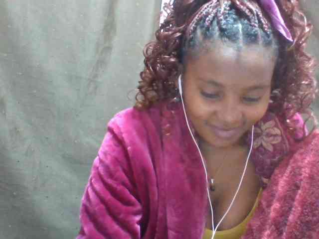 NoeLah webcam
