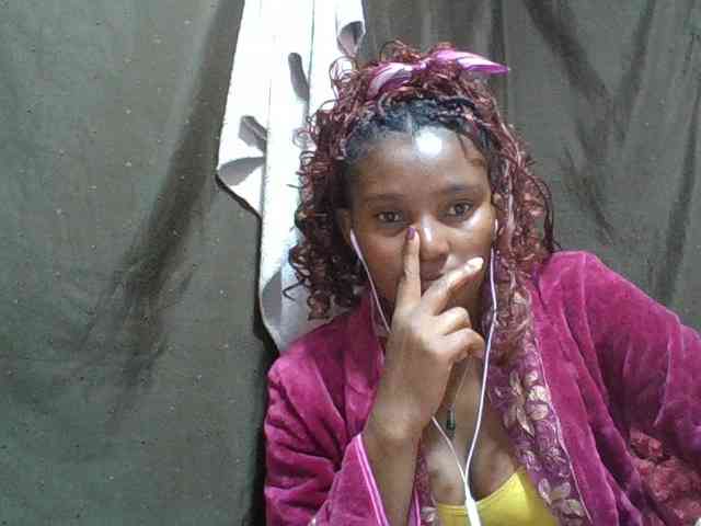 NoeLah webcam
