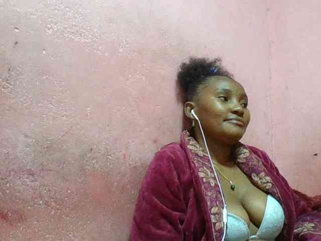 NoeLah webcam