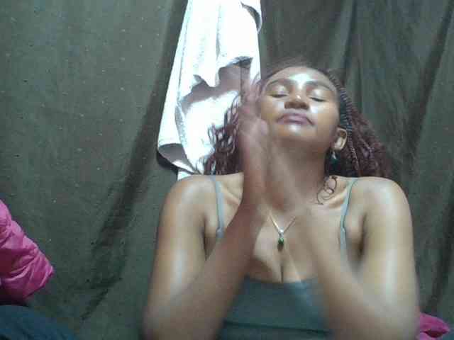 NoeLah webcam