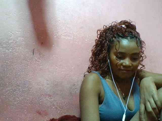 NoeLah webcam