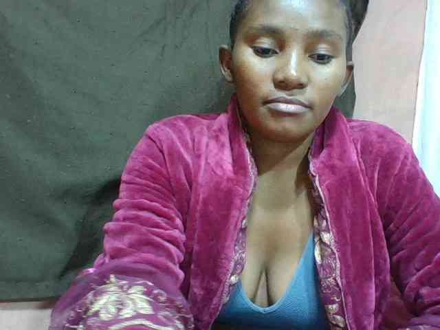 NoeLah webcam