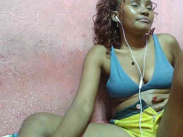 NoeLah webcam