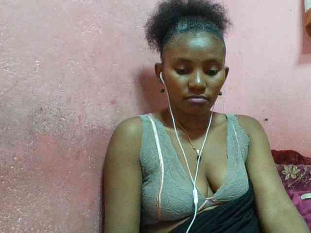 NoeLah webcam