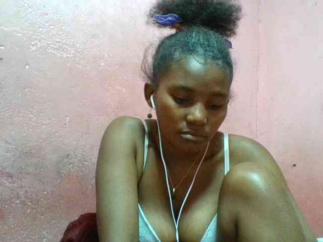 NoeLah webcam