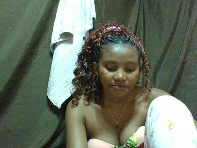 NoeLah webcam