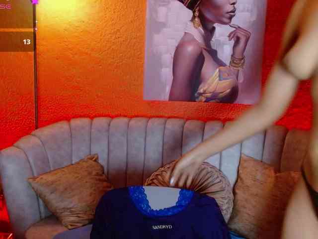 ZashaFoxxy webcam