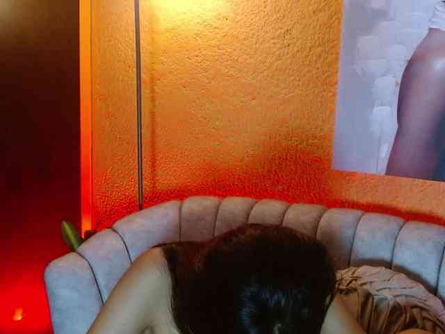 ZashaFoxxy webcam
