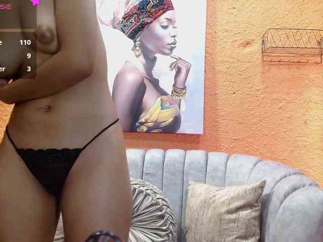 ZashaFoxxy webcam