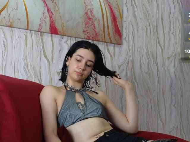 YourScarlet webcam