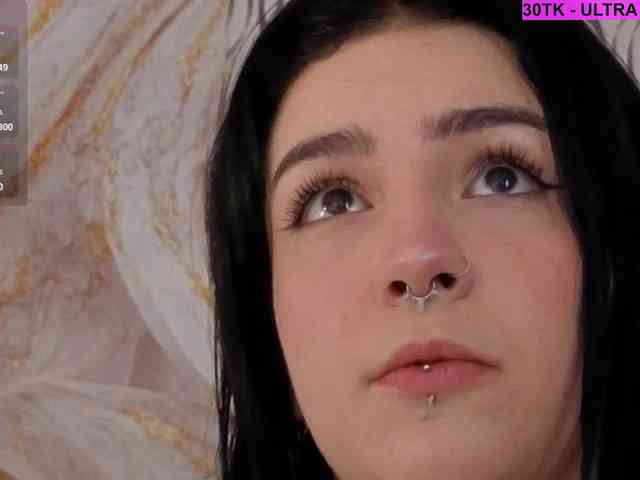 YourScarlet webcam