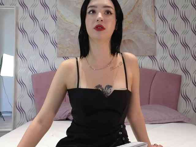 YourScarlet webcam