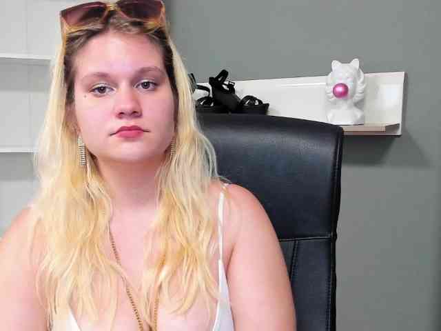 SamanthaDarling webcam
