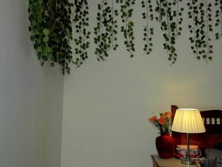 Ariana-Sunset Porn Show